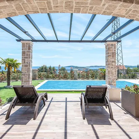 3 Bedroom In بيت للعطل أوروبيتش