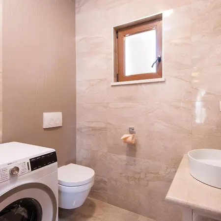 3 Bedroom In بيت للعطل أوروبيتش